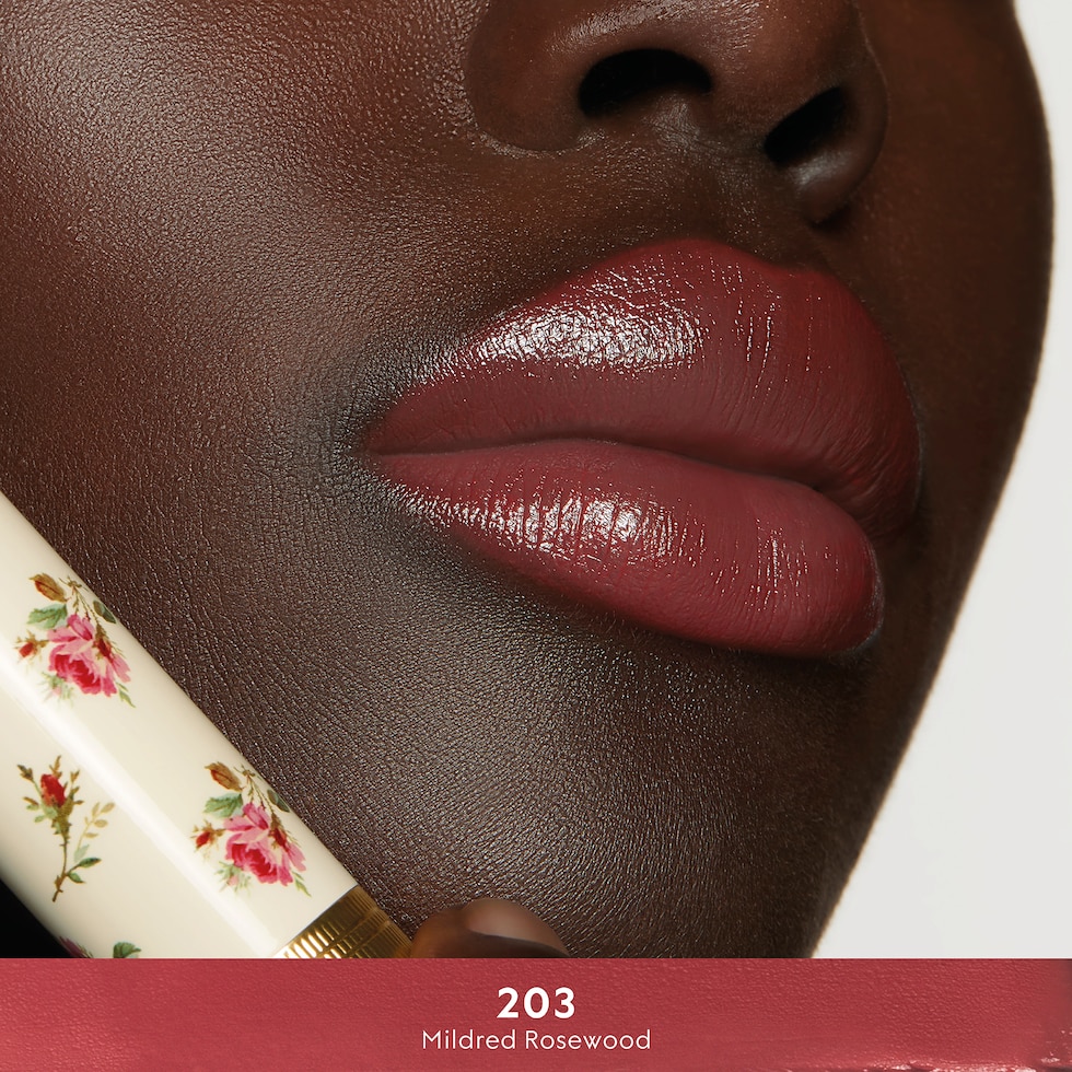 203勃艮第玫瑰，古驰倾色丝润唇膏