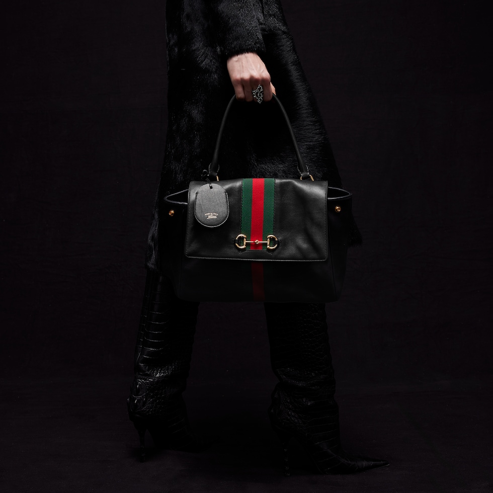 Paparazzo medium top handle bag