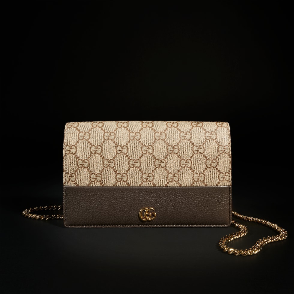 Bi-color GG Marmont wallet on chain