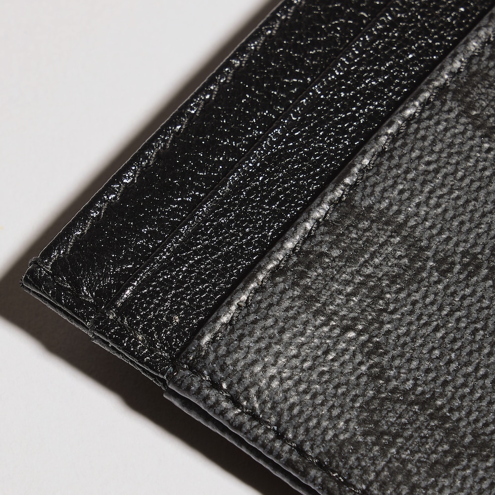 GG card case