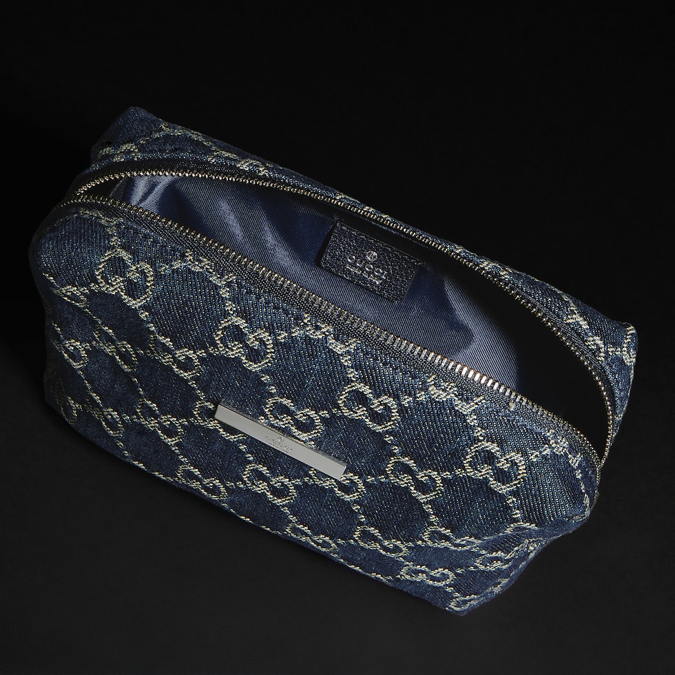 Medium cosmetic case with Gucci plaque