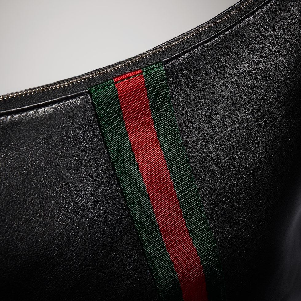 〔ルネッタ〕ミディアム クロスボディバッグ