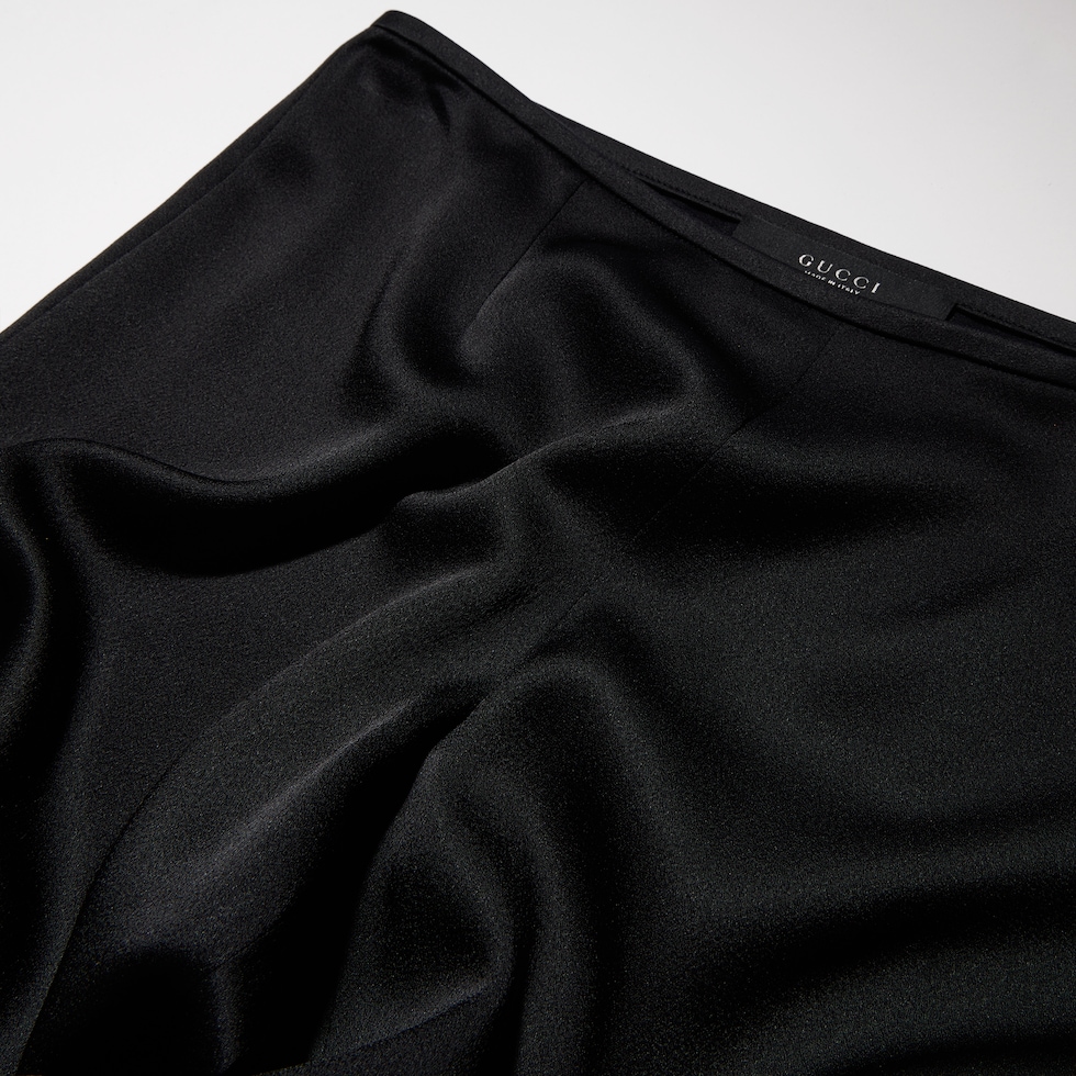 Crêpe satin pants