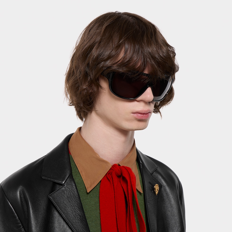 Gafas de sol con montura tipo máscara