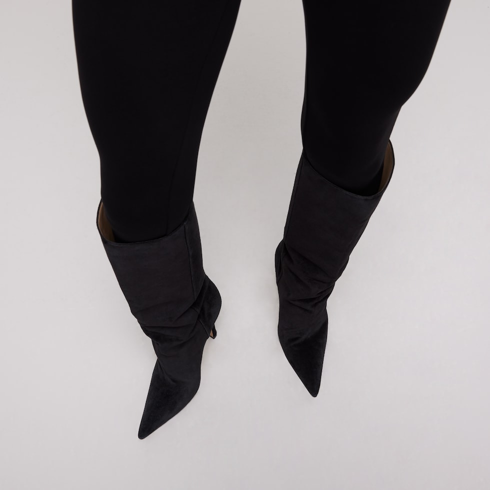 Damenstiefel mit Stiletto-Absatz