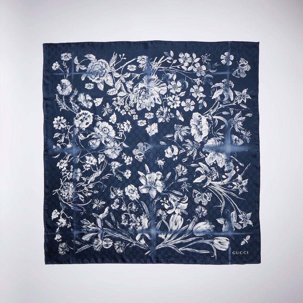 Printed silk jacquard carré