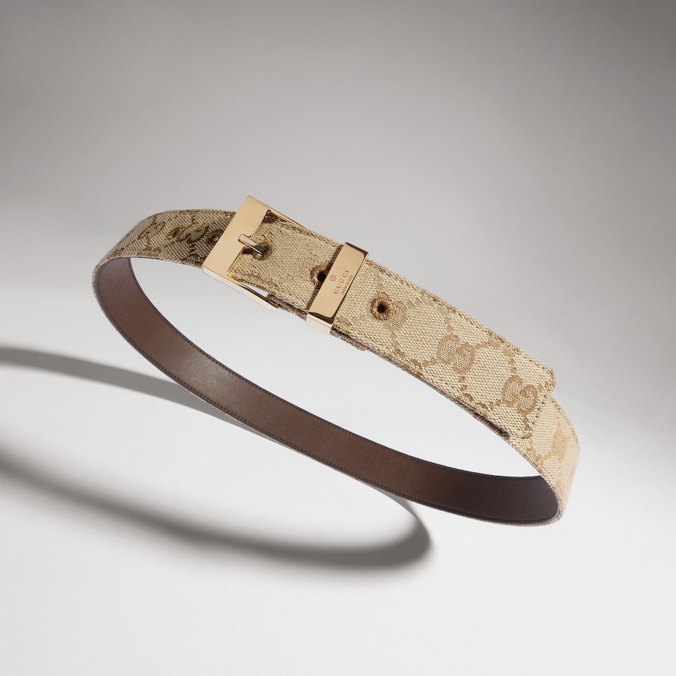 Belt with squared buckle