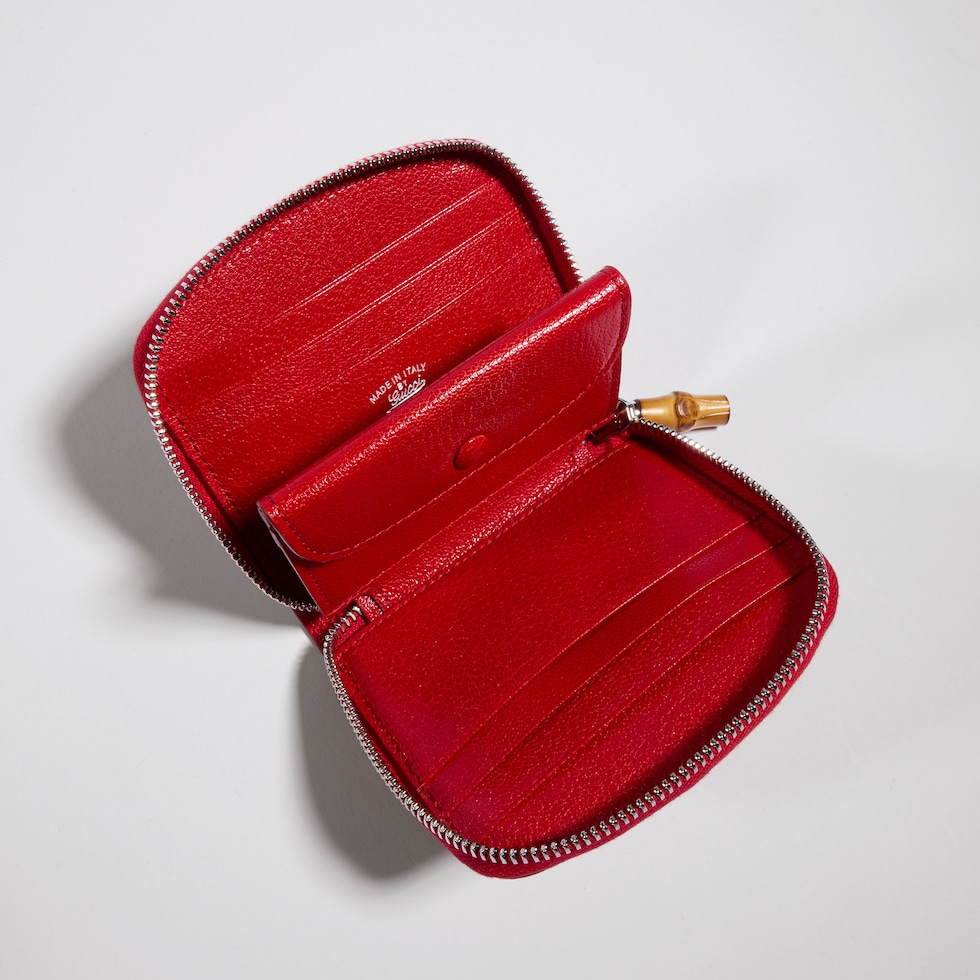 Small wallet with bamboo