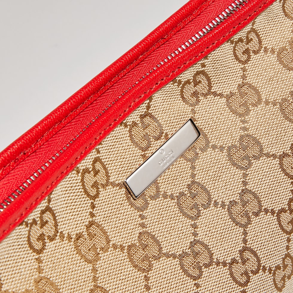 Small pouch with strap and Web