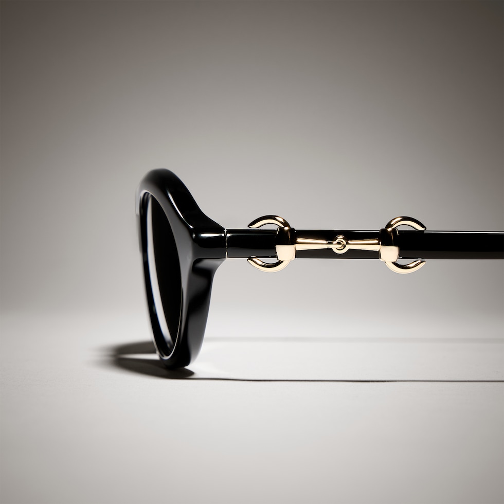 Oval-frame sunglasses
