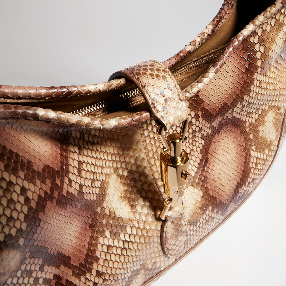 حقيبة الكتف Gucci Jackie 1961 متوسطة الحجم