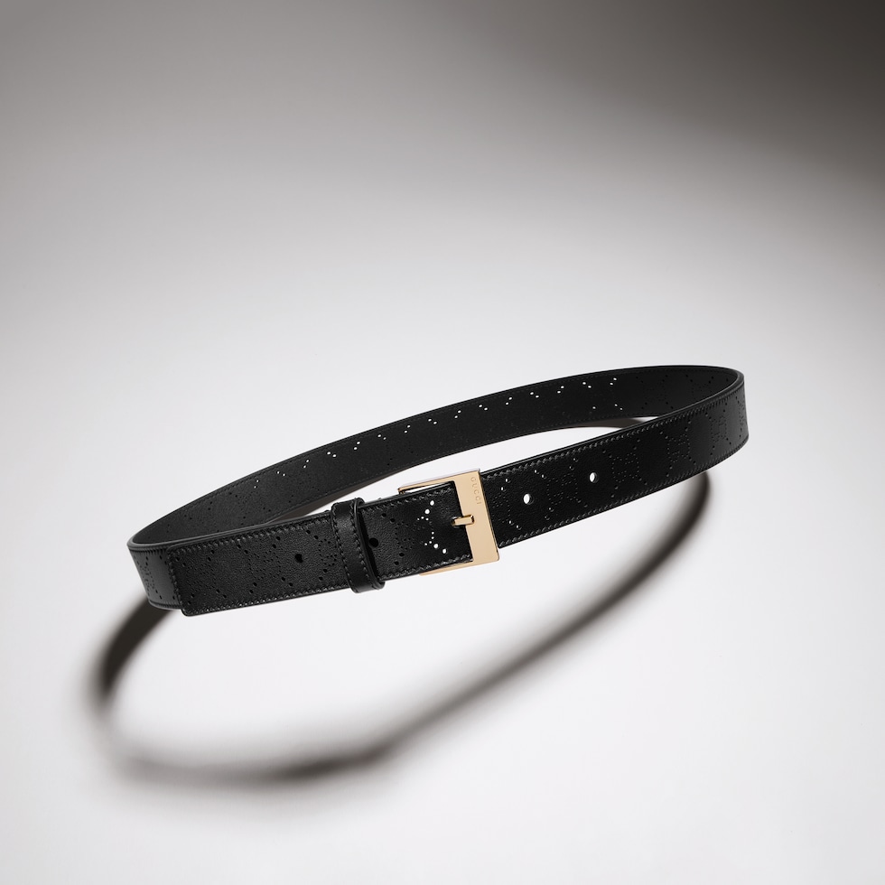 Belt with squared buckle
