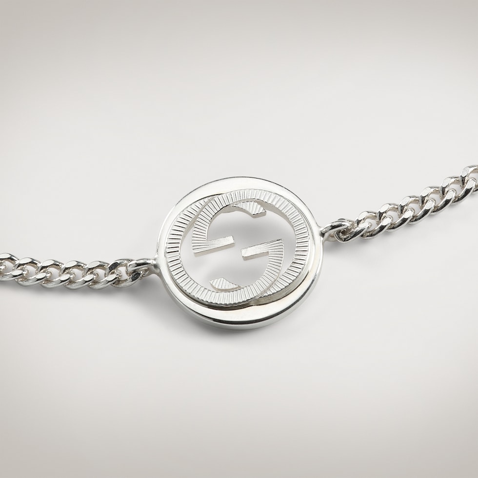 สร้อยข้อมือ Gucci Interlocking charm bracelet