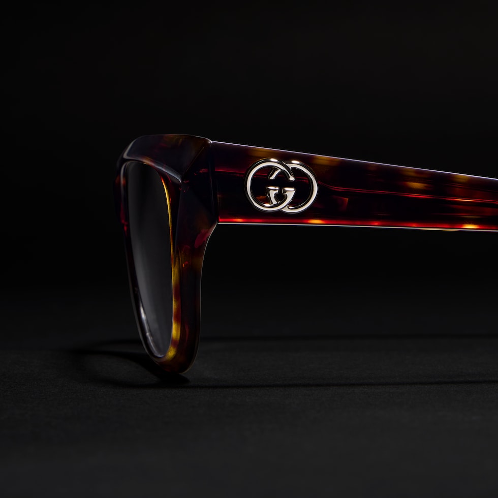 Geometric optical frame