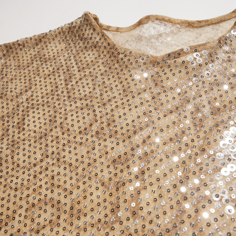 T-shirt en tulle stretch brodé