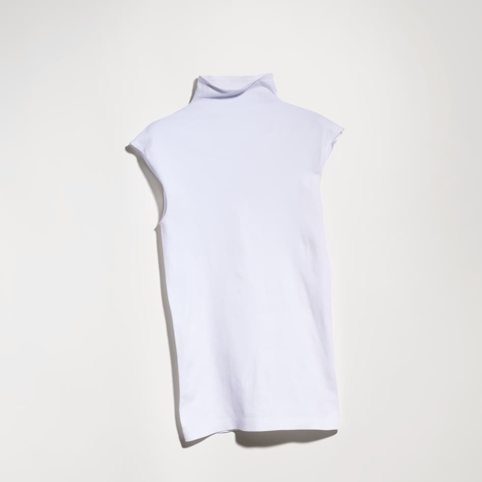 Seamless stretch nylon jersey top