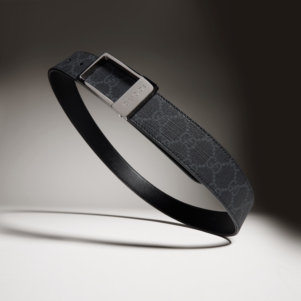 Reversible belt with rectangular buckle