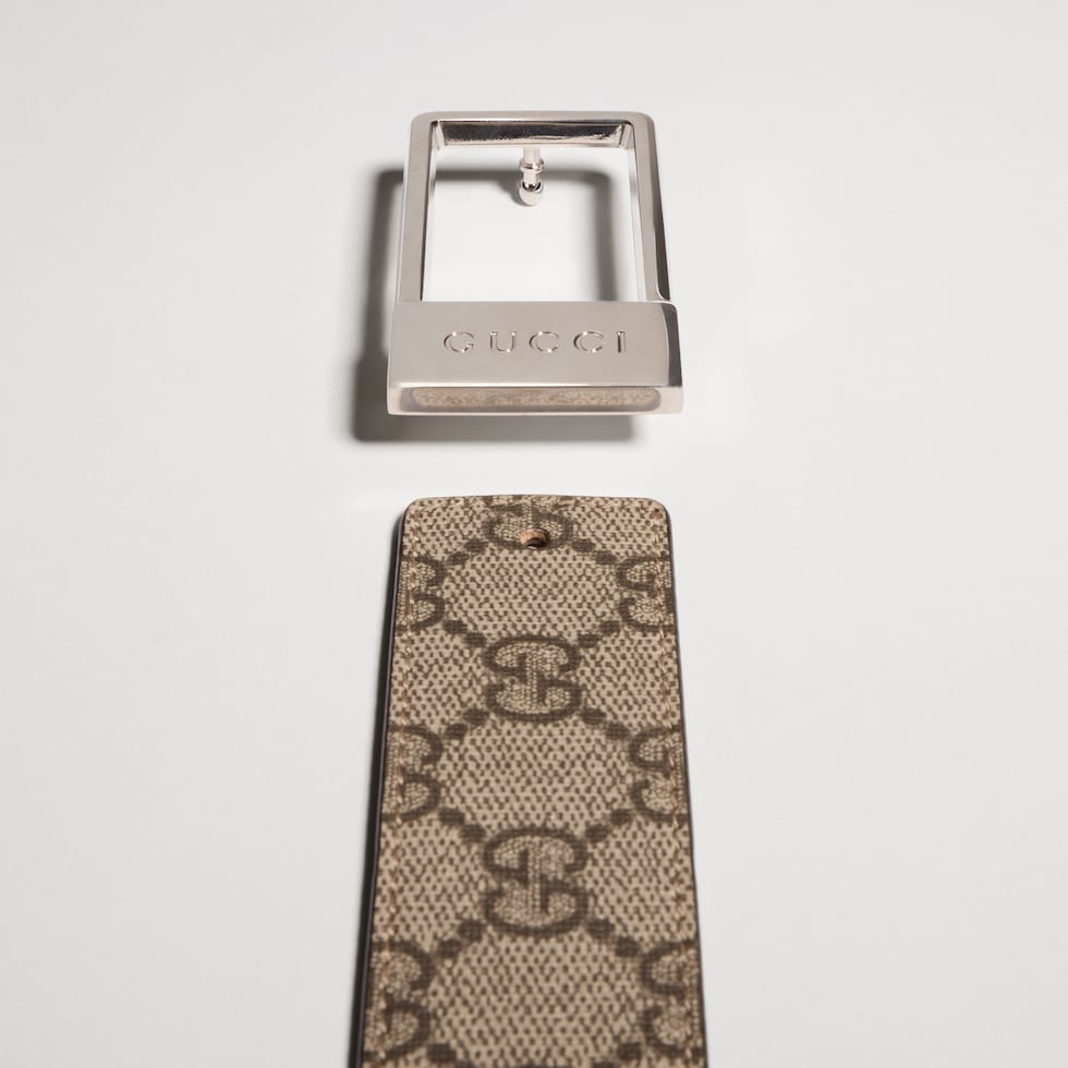 Reversible belt with rectangular buckle