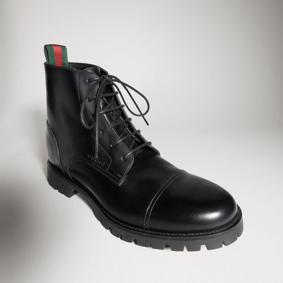 Men's lace-up ankle boot with Web