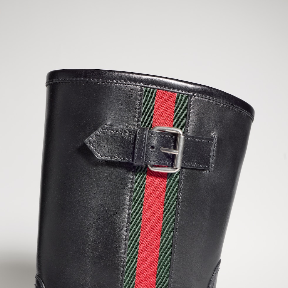 Men's boot with Web