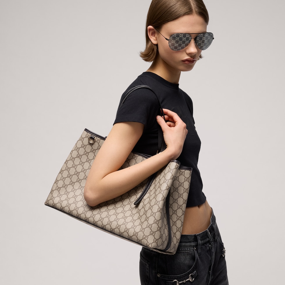 GG Emblem large tote bag