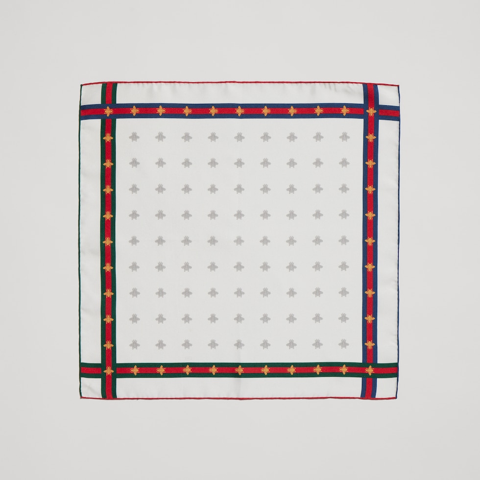 Bee pattern silk pocket square