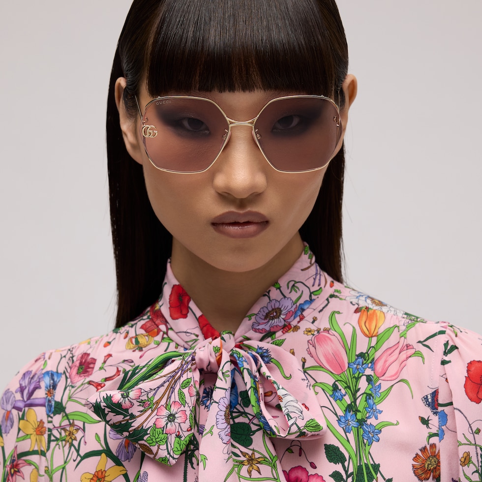 Low nose bridge fit oval-frame sunglasses