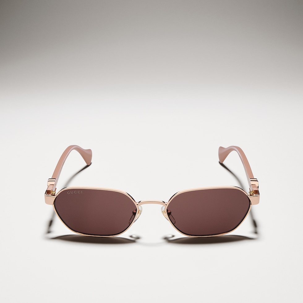 Gafas de sol con montura redonda