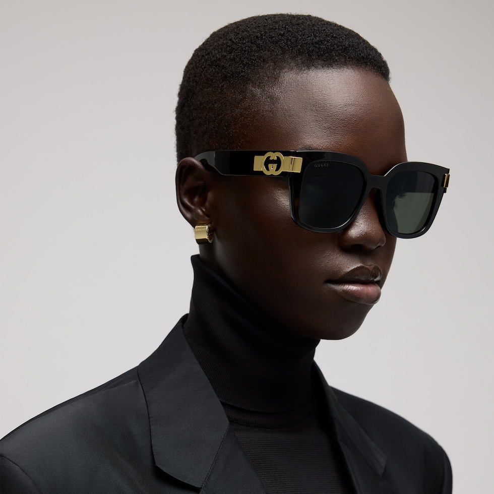 Specialized fit oval sunglasses