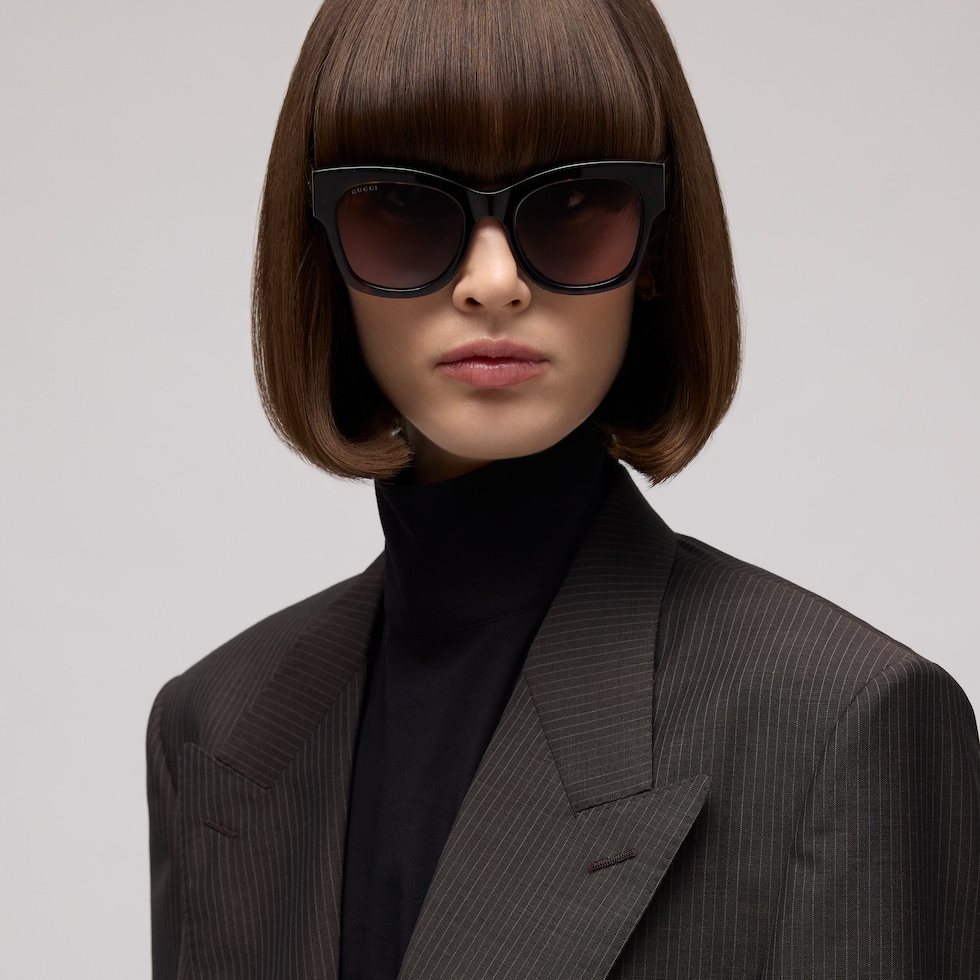 Gafas de sol con montura de mariposa