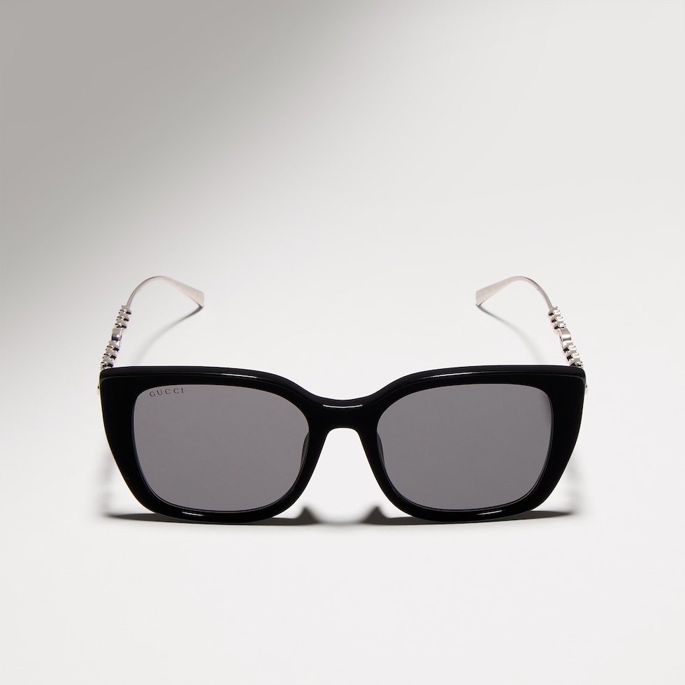 Low nose bridge fit sunglasses