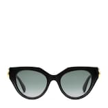 Cat-eye frame sunglasses in black acetate | GUCCI® US