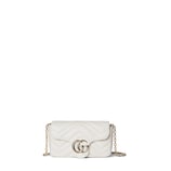 GUCCI グッチGGマーモント ミニ ショルダーバッグアイボリー GUCCI（グッチ） GGマーモント ポシェット ミニバッグ チェーン