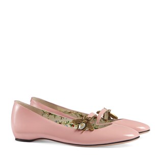 Patent leather ballet flat with bee