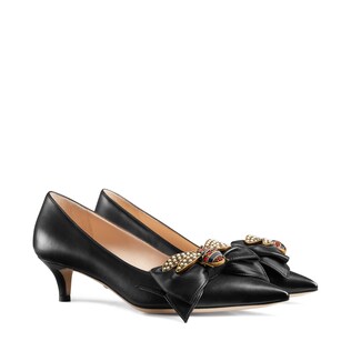 Leather mid-heel pump with bow