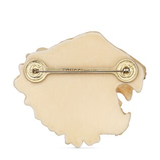 Rajah brooch in resin