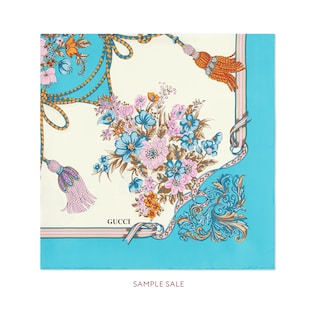 Silk carré with flowers and tassels print
