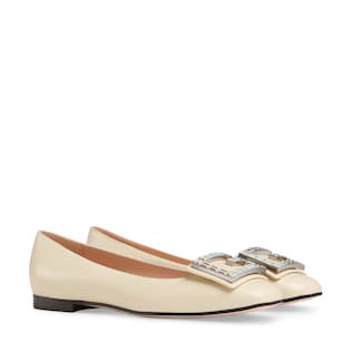 Leather ballet flat with crystal G