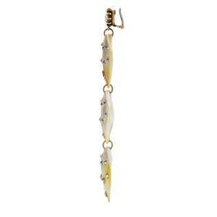Earrings with shell pendants