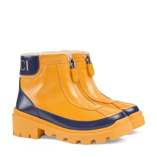 Children's leather boot with faux fur lining