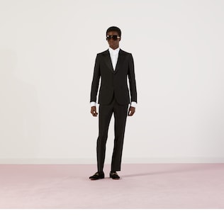 Gucci traje on sale