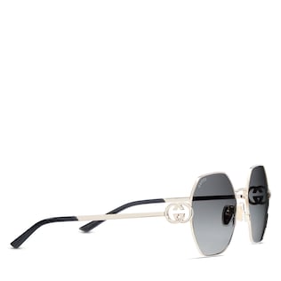 Oval frame sunglasses