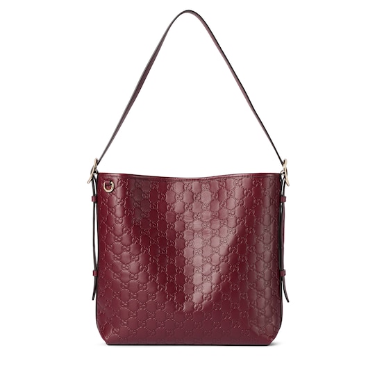 ショルダーバッグ・ポシェット GUCCI GG Emblem leather shoulder bag GG Emblem medium shoulder bag in black leather | GUCCI® US