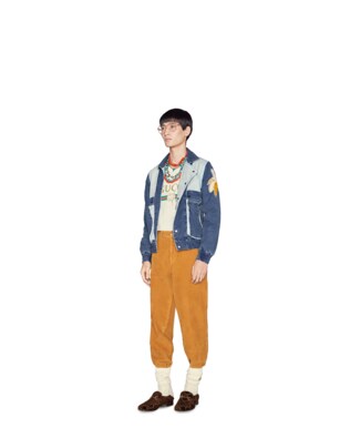Oversize T-shirt with Gucci logo and rabbit